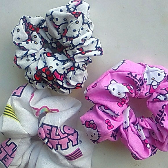Hello Kitty Accessories - Hello kitty scrunchies